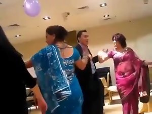 sensual nepali aunty dancing in party