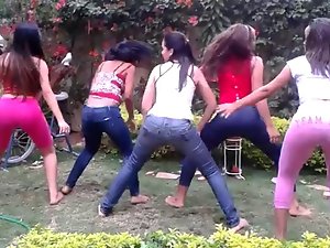 DOMINICAN Saucy teen Tarts DANCING